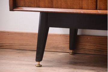 ヴィンテージ家具　G-PLAN　北欧ビンテージ　BBシリーズ　サイドボード(サイドキャビネット)(2)