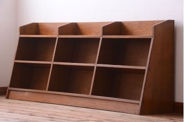 アンティーク家具　台形!和製アンティーク　古い木の本棚
