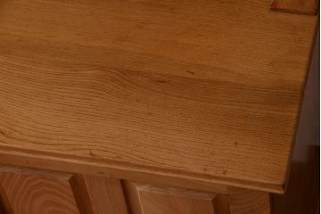 アンティーク家具　イギリスアンティーク　オーク材の大きな食器棚(カップボード)(2)
