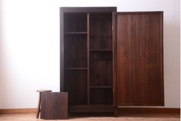アンティーク家具　明治期　脚付き!古い木製の縦型収納棚(収納箪笥)