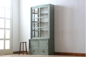 アンティーク家具　くすんだグリーンペイントの重ね収納棚(食器棚)