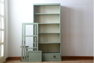 アンティーク家具　くすんだグリーンペイントの重ね収納棚(食器棚)