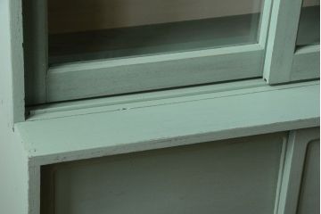アンティーク家具　くすんだグリーンペイントの重ね収納棚(食器棚)