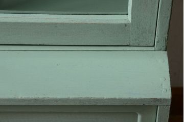 アンティーク家具　くすんだグリーンペイントの重ね収納棚(食器棚)
