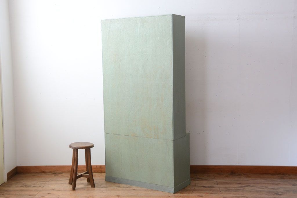 アンティーク家具　くすんだグリーンペイントの重ね収納棚(食器棚)