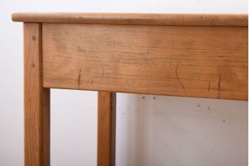ヴィンテージ家具　イギリスビンテージ　シンプルなスクールデスク
