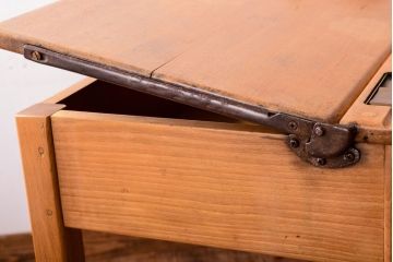 ヴィンテージ家具　イギリスビンテージ　シンプルなスクールデスク
