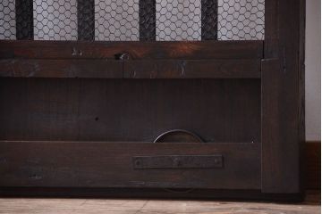 総欅製!明治大正期の古いくぐり戸(蔵戸・格子戸、玄関戸)