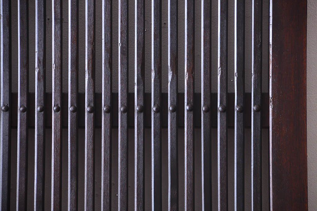 明治大正期　古民具・骨董　アンティーク蔵戸(玄関戸)