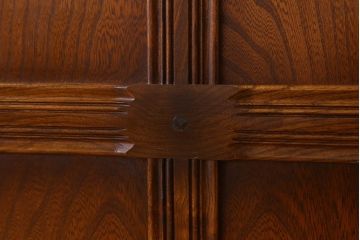 ヴィンテージ家具　イギリスビンテージ　アーコール　上質なサイドボード