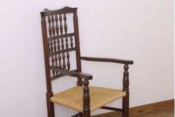 中古美品　松本民芸家具　#48型　ラッシ座面　スピンドルアームチェア(定価約14万9千円)(椅子)