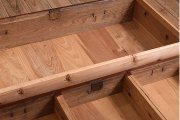アンティーク家具　和製アンティーク 結霜ガラスが入ったローボード(箪笥・ローチェスト)