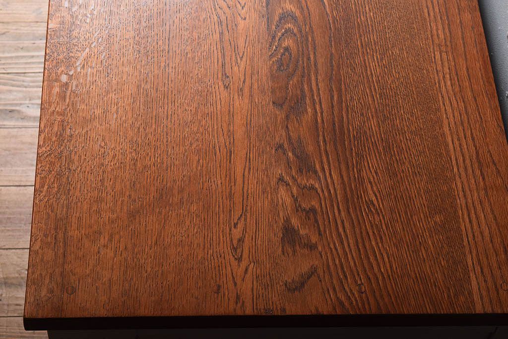 アンティーク家具　天板オーク材　モールガラス入り!アンティークペイントのローボード