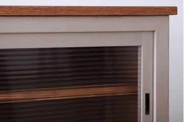 アンティーク家具　天板オーク材　モールガラス入り!アンティークペイントのローボード