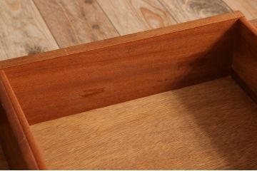 ヴィンテージ家具　G-PLAN 北欧ビンテージ　チーク材製サイドボード(サイドキャビネット)