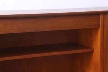 ヴィンテージ家具　G-PLAN 北欧ビンテージ　チーク材製サイドボード(サイドキャビネット)