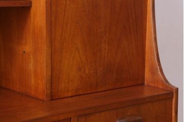 ヴィンテージ家具　G-PLAN 北欧ビンテージ　チーク材製サイドボード(サイドキャビネット)