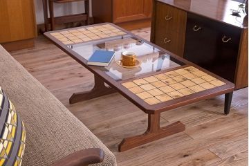 ヴィンテージ家具　G-PLAN 北欧ビンテージ　タイル・ガラス入りセンターテーブル