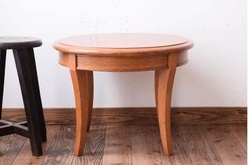 中古　天童木工　小ぶりなラウンドテーブル(1)