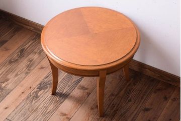中古　天童木工　小ぶりなラウンドテーブル(1)