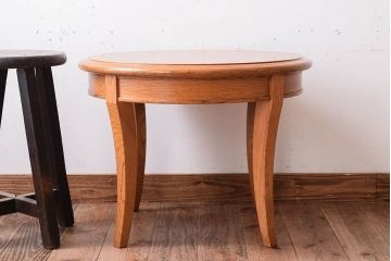中古　天童木工　小ぶりなラウンドテーブル(2)