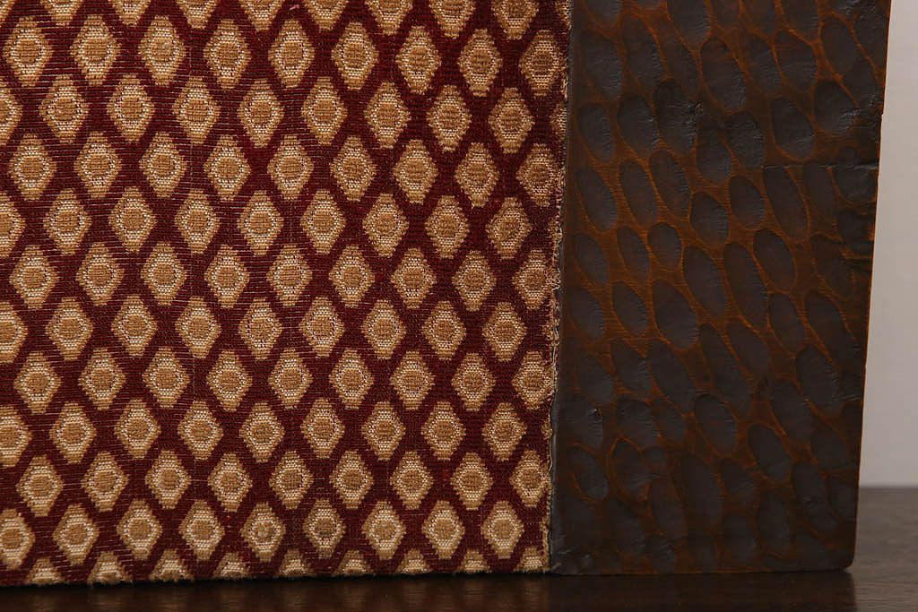 アンティーク雑貨　和製アンティーク　古い木の彫刻入りマガジンラック