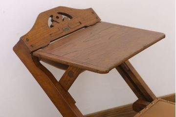 アンティーク家具　和製アンティーク　古い木製の折り畳み学習机