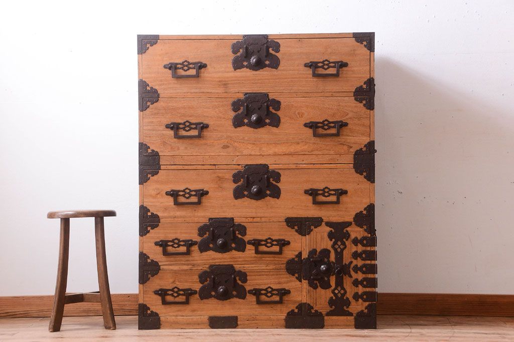 アンティーク家具　古民具・骨董　明治期　五丁引き　アンティーク庄内箪笥