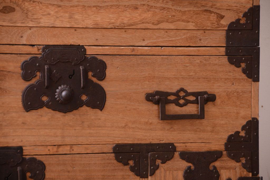 アンティーク家具　古民具・骨董　明治期　五丁引き　アンティーク庄内箪笥