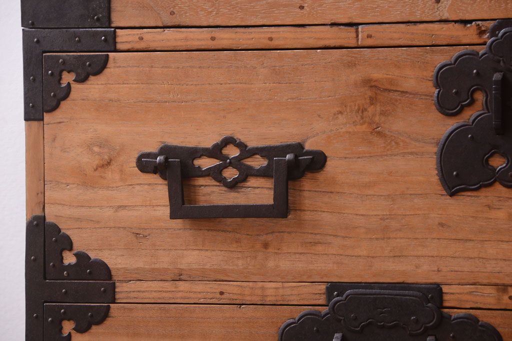 アンティーク家具　古民具・骨董　明治期　五丁引き　アンティーク庄内箪笥