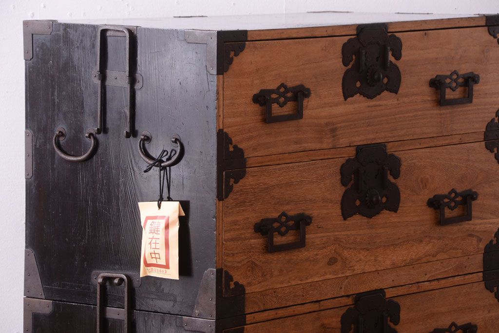 アンティーク家具　古民具・骨董　明治期　五丁引き　アンティーク庄内箪笥