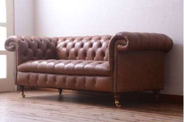 ヴィンテージ家具　イギリスビンテージ　本革製　ディスティンクティブ チェスターフィールドソファ