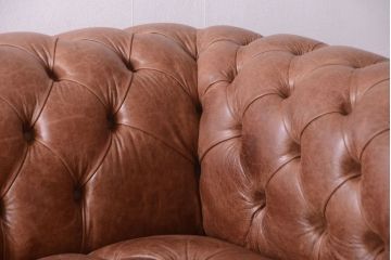 ヴィンテージ家具　イギリスビンテージ　本革製　ディスティンクティブ チェスターフィールドソファ