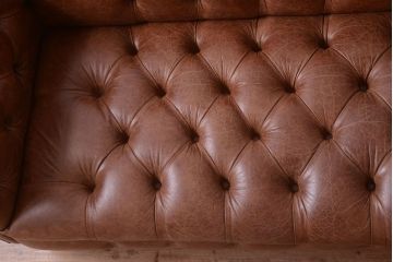 ヴィンテージ家具　イギリスビンテージ　本革製　ディスティンクティブ チェスターフィールドソファ