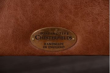 ヴィンテージ家具　イギリスビンテージ　本革製　ディスティンクティブ チェスターフィールドソファ