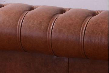 ヴィンテージ家具　イギリスビンテージ　本革製　ディスティンクティブ チェスターフィールドソファ