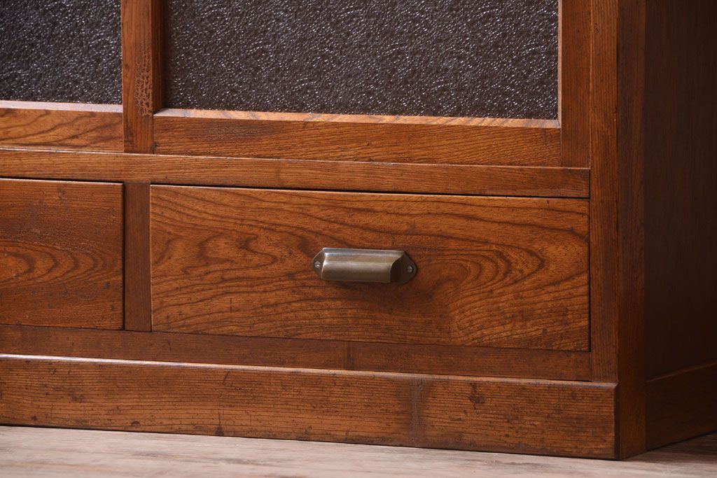 レトロ家具　昭和レトロ　結霜ガラスとダイヤガラス!アンティーク収納棚(本箱)