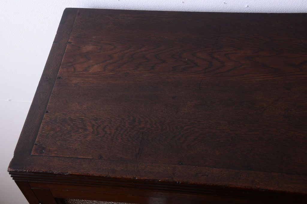 アンティーク家具　ダイヤガラス入り　大正ロマン　古いナラ材製のアンティーク食器棚(戸棚)