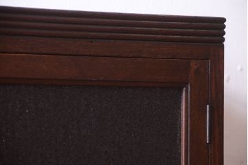 アンティーク家具　ダイヤガラス入り　大正ロマン　古いナラ材製のアンティーク食器棚(戸棚)