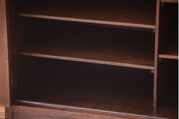 アンティーク家具　ダイヤガラス入り　大正ロマン　古いナラ材製のアンティーク食器棚(戸棚)