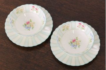 中古　ノリタケ(Noritake)　FLOROLA(フローローラ)　花柄　カップ&ソーサー2脚セット(洋食器)
