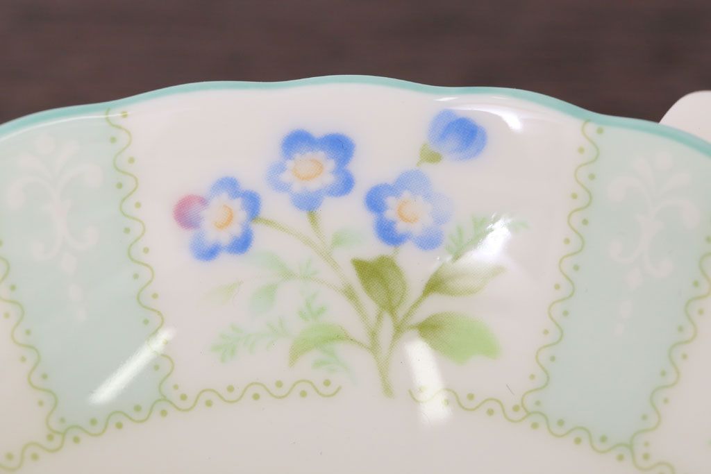 中古　ノリタケ(Noritake)　FLOROLA(フローローラ)　花柄　カップ&ソーサー2脚セット(洋食器)