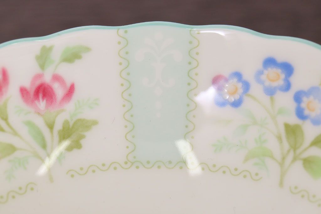 中古　ノリタケ(Noritake)　FLOROLA(フローローラ)　花柄　カップ&ソーサー2脚セット(洋食器)