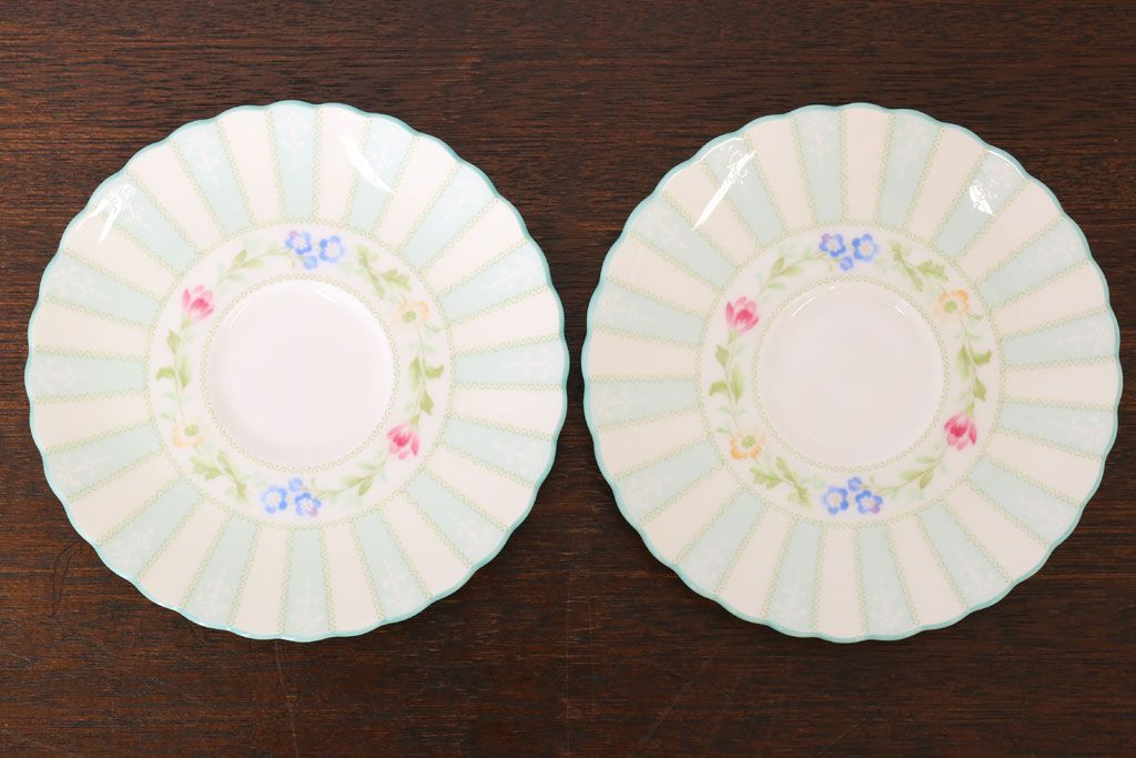 中古　ノリタケ(Noritake)　FLOROLA(フローローラ)　花柄　カップ&ソーサー2脚セット(洋食器)
