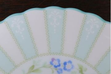 中古　ノリタケ(Noritake)　FLOROLA(フローローラ)　花柄　カップ&ソーサー2脚セット(洋食器)