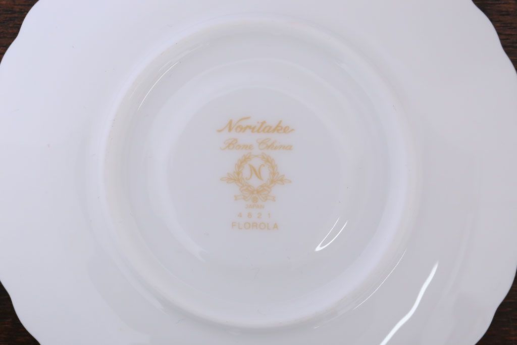 中古　ノリタケ(Noritake)　FLOROLA(フローローラ)　花柄　カップ&ソーサー2脚セット(洋食器)