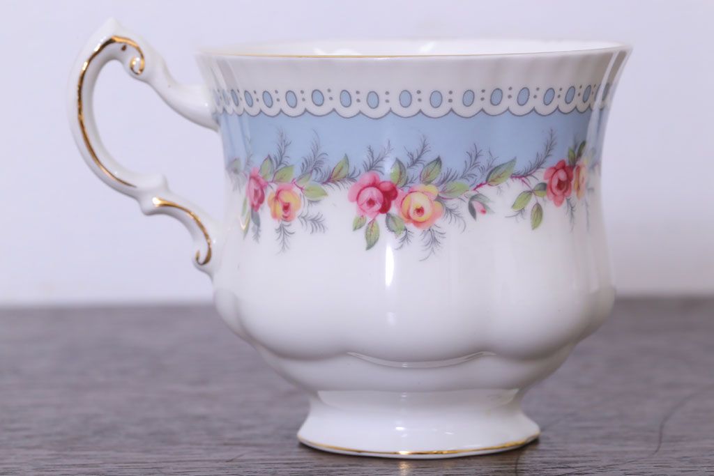 イギリス　PARAGON(パラゴン)　BRIDESMAID(ブライズメイド)　カップ&ソーサー4客セット(洋食器)