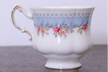 イギリス　PARAGON(パラゴン)　BRIDESMAID(ブライズメイド)　カップ&ソーサー4客セット(洋食器)