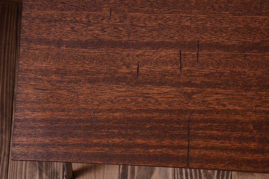 アンティーク家具　シンプルな鉄脚サイドテーブル(2)