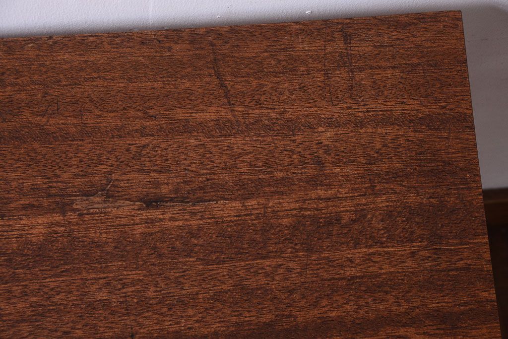 アンティーク家具　シンプルな鉄脚サイドテーブル(2)